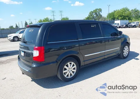 2016 Chrysler Town & Country Touring from USA, damaged, VIN 2C4RC1BG7GR126662